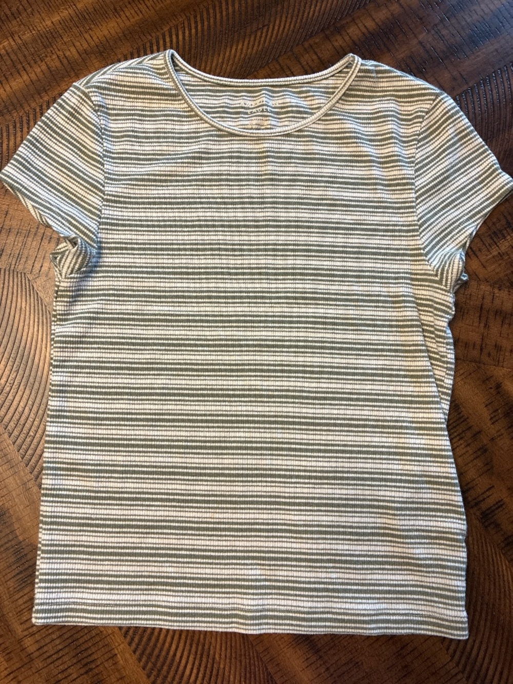 Girls AE shirt